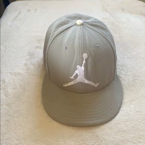 Grey Jordan hat